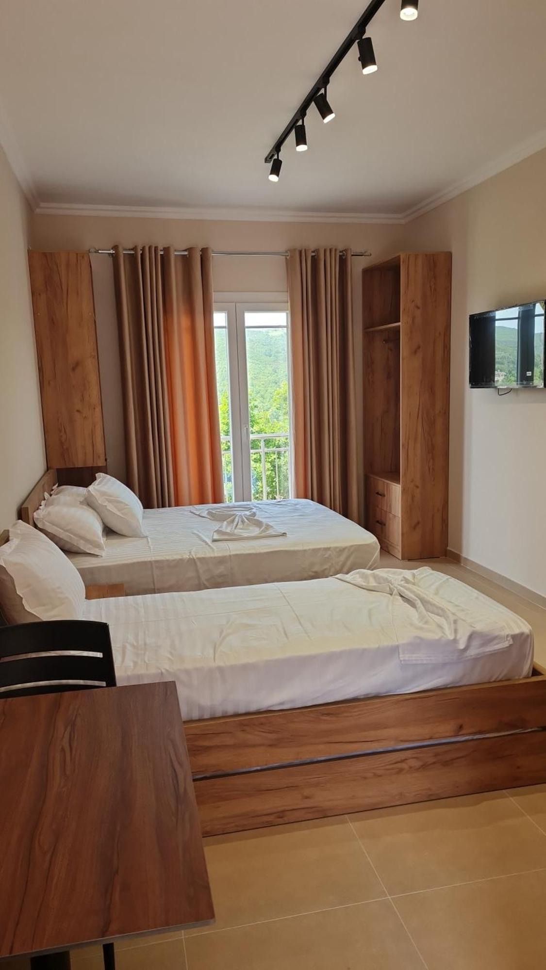 Sol Apartments Gjiri Lalzit Durrës Exteriör bild