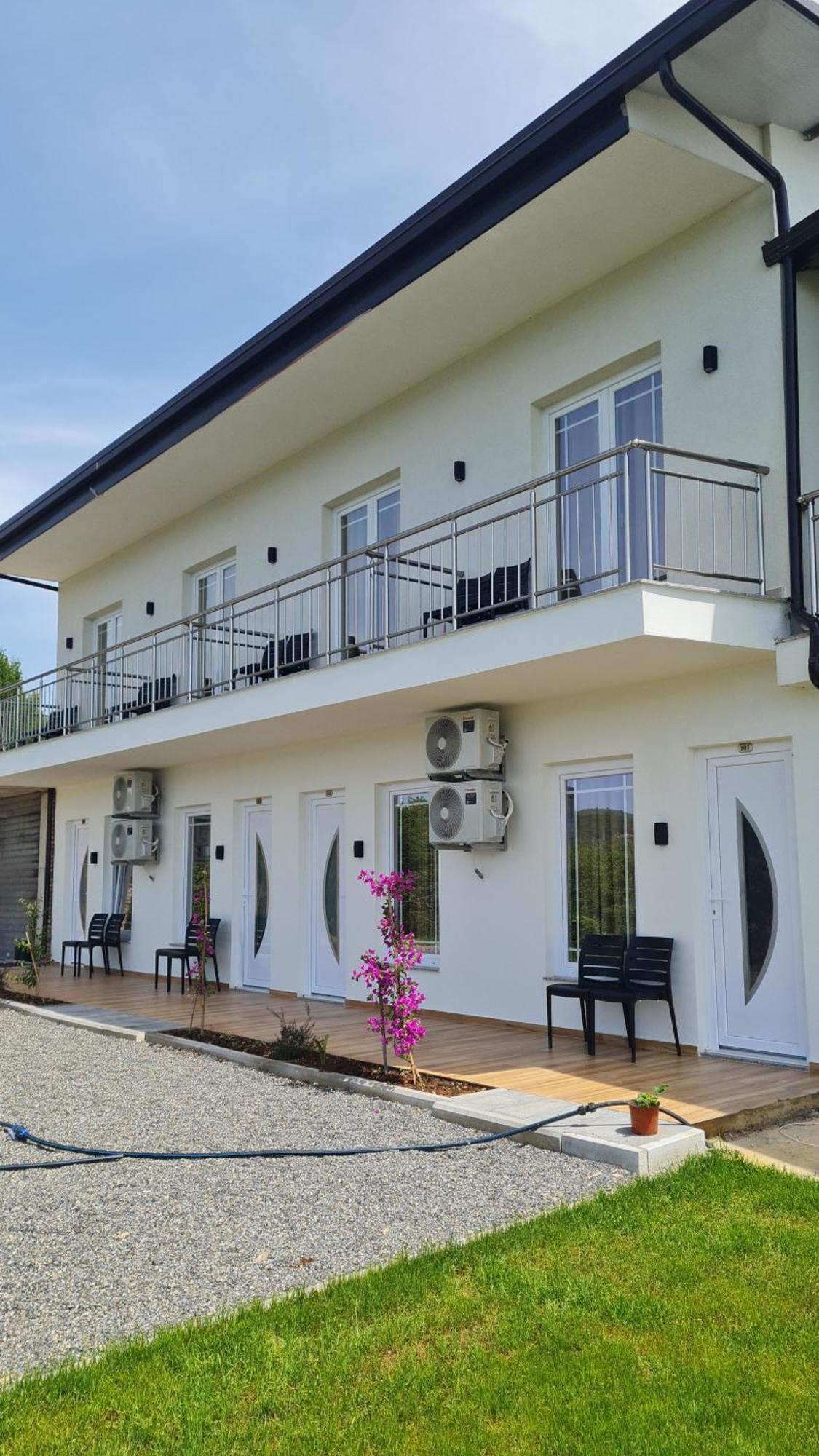 Sol Apartments Gjiri Lalzit Durrës Exteriör bild