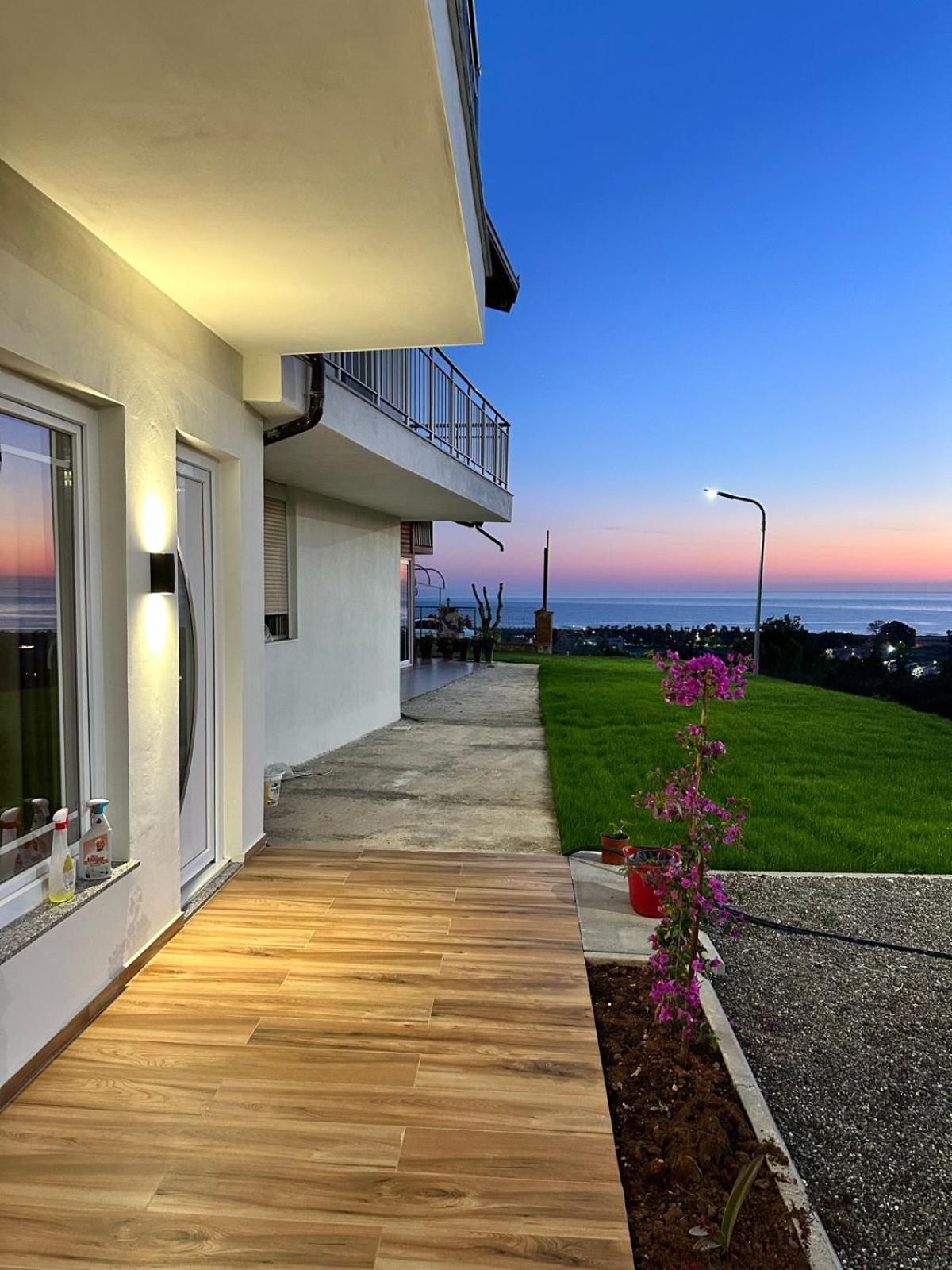 Sol Apartments Gjiri Lalzit Durrës Exteriör bild