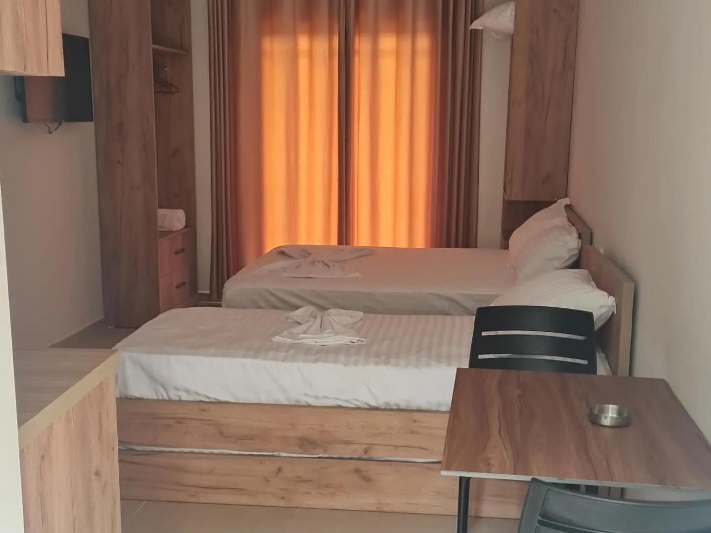 Sol Apartments Gjiri Lalzit Durrës Exteriör bild